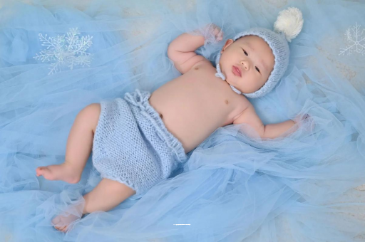 池州宝宝睡觉爱笑